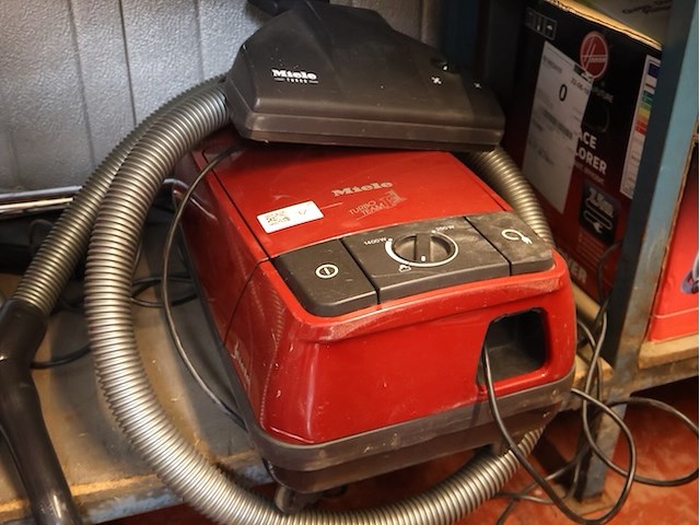 Miele stofzuiger - afbeelding 3 van  3