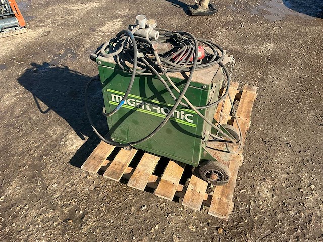 Migatronic mig lasapparaat - afbeelding 1 van  7