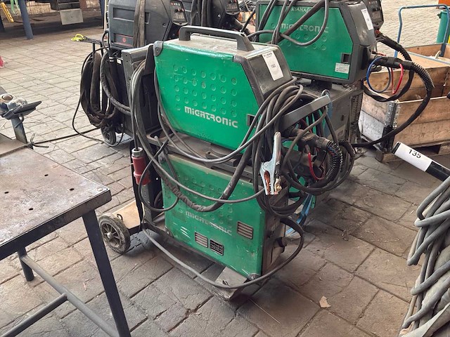 Migtronic sigma 400 mig lasapparaat na te zien!! - afbeelding 2 van  3
