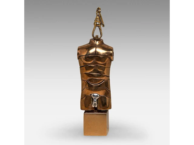 Miguel berrocal (1933-2006), 'microdavid' pendant, bronze 6 cm. (2.35 in.) - afbeelding 2 van  8