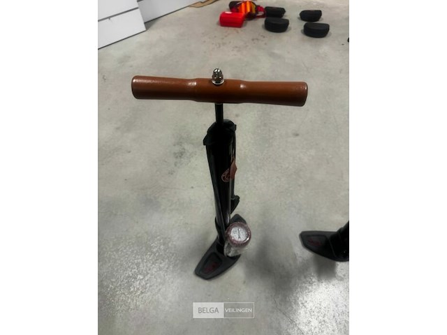 Mijnen pieper retro vloerpomp compressor - afbeelding 1 van  1