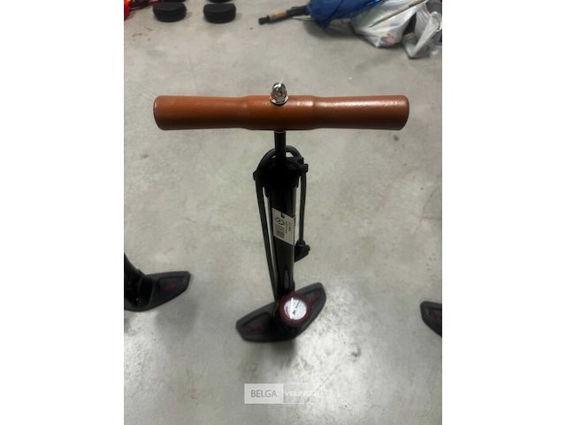 Mijnen pieper retro vloerpomp compressor - afbeelding 1 van  1