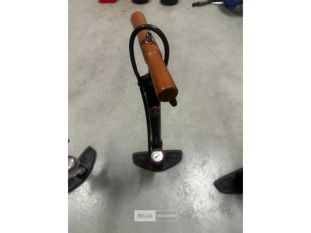 Mijnen pieper retro vloerpomp compressor - afbeelding 1 van  1