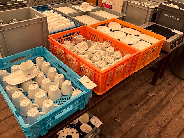 Miko partij koffietassen en ondertassen - afbeelding 1 van  5