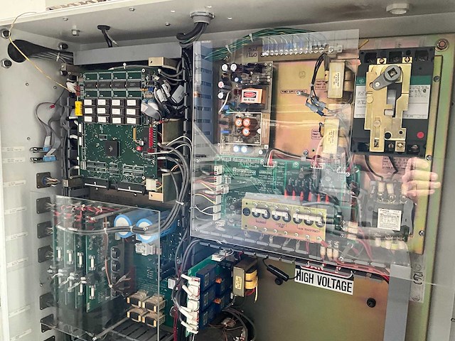 Mikron - vce750 - verticale machinecentra - afbeelding 1 van  5