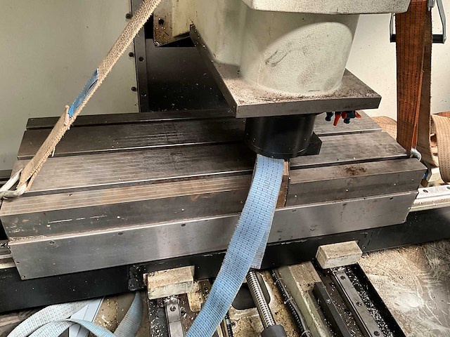Mikron - vce750 - verticale machinecentra - afbeelding 9 van  14