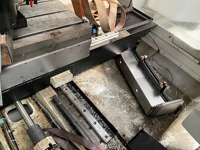 Mikron - vce750 - verticale machinecentra - afbeelding 10 van  14