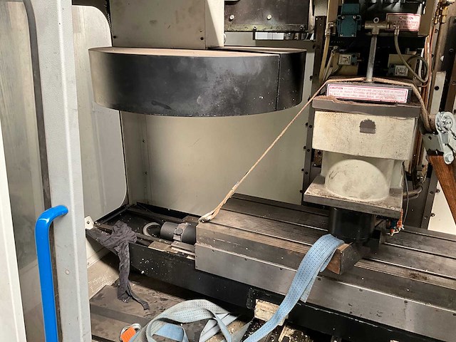 Mikron - vce750 - verticale machinecentra - afbeelding 13 van  14