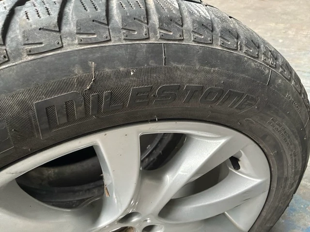 Milestone autobanden (3x) - afbeelding 4 van  4