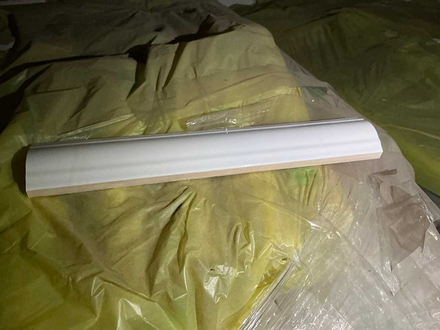 Milo plint (500x) - afbeelding 1 van  3