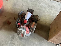 Milwaukee acculader - afbeelding 2 van  3