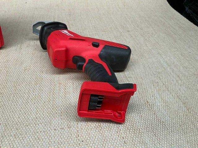 Milwaukee c18 hz accu reciprozaag - afbeelding 3 van  3