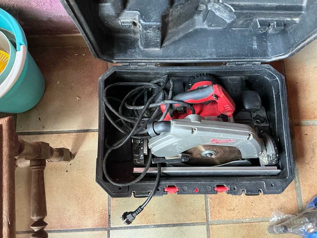 Milwaukee cs 85 cbe cirkelzaagmachine - afbeelding 2 van  6