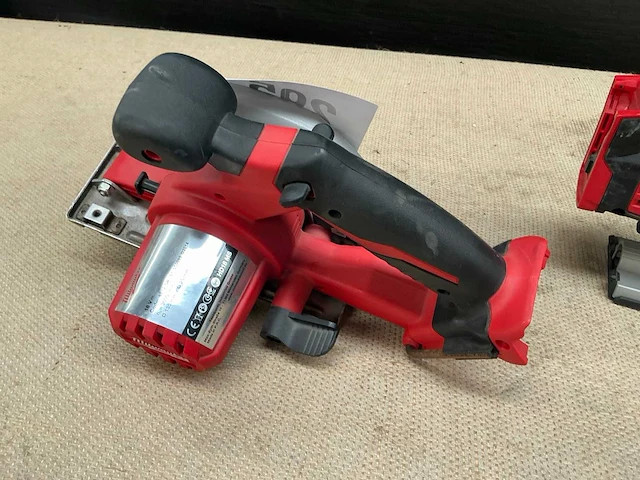 Milwaukee hd18 js / hd18 ms decoupeerzaag en cirkelzaag - afbeelding 6 van  7