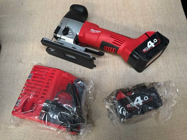 Milwaukee hd18 jsb accu decoupeerzaag - afbeelding 1 van  6