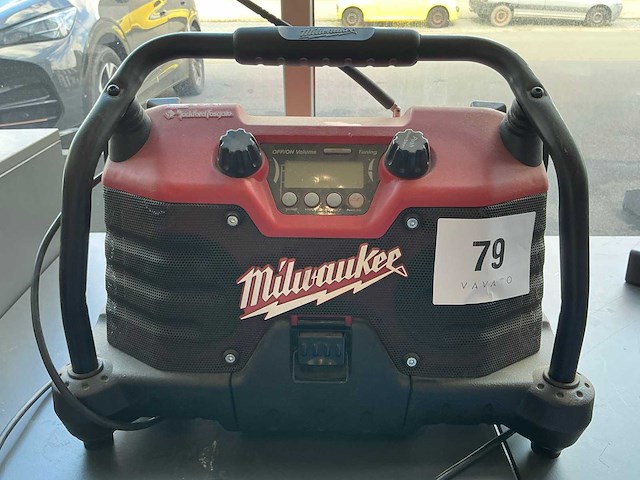 Milwaukee jsr1228 heavy duty werfradio - afbeelding 1 van  4