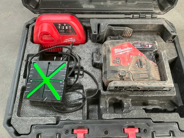 Milwaukee m12 3pl bouwlaser/accu kruislijnlaser - afbeelding 7 van  7