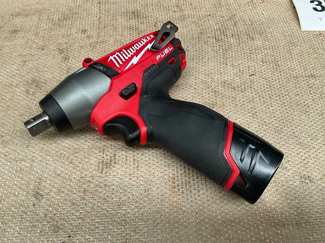 Milwaukee m12 ciw12 slagmoersleutel - afbeelding 1 van  6