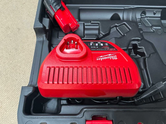 Milwaukee m12 ciw12 slagmoersleutel - afbeelding 4 van  6