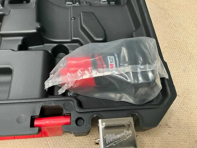 Milwaukee m12 h boormachine - afbeelding 3 van  6