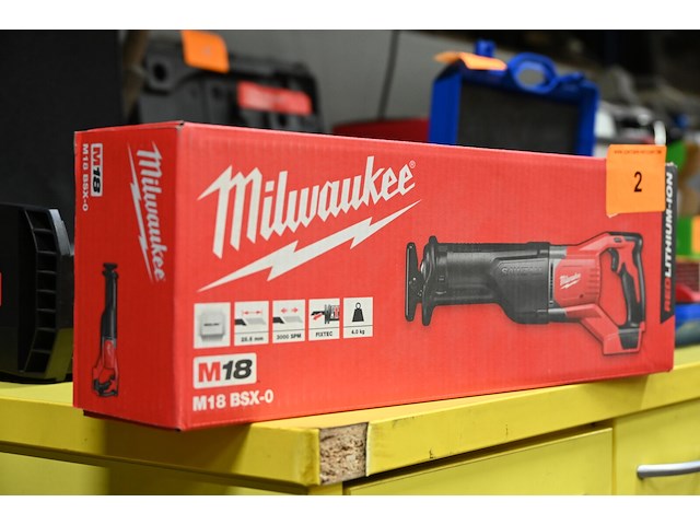 Milwaukee m18 accu reciprozaag - afbeelding 1 van  2