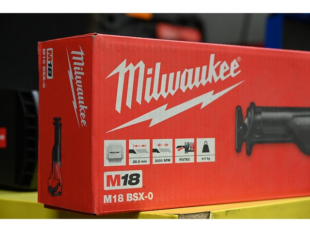 Milwaukee m18 accu reciprozaag - afbeelding 2 van  2