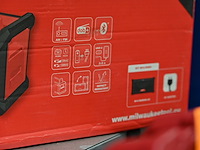 Milwaukee m18 accu werfradio - afbeelding 2 van  2