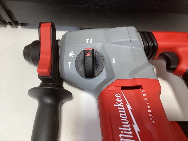 Milwaukee m18 blh-0 accu combihamer sds-plus - afbeelding 3 van  9