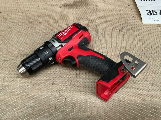 Milwaukee m18 blpd schroefboormachine - afbeelding 3 van  4