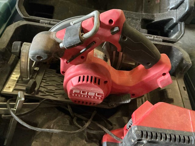 Milwaukee m18 ccs66 accu afkortzaag - afbeelding 3 van  4