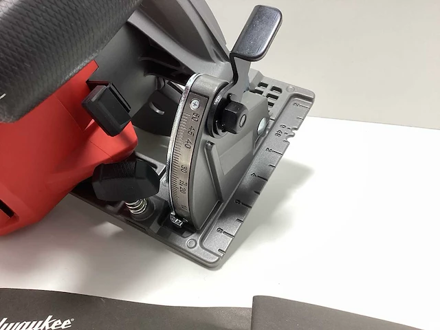 Milwaukee m18 fcs552-0 accu cirkelzaagmachine - afbeelding 10 van  15