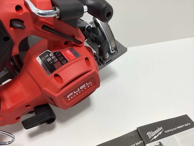 Milwaukee m18 fcs552-0 accu cirkelzaagmachine - afbeelding 12 van  15