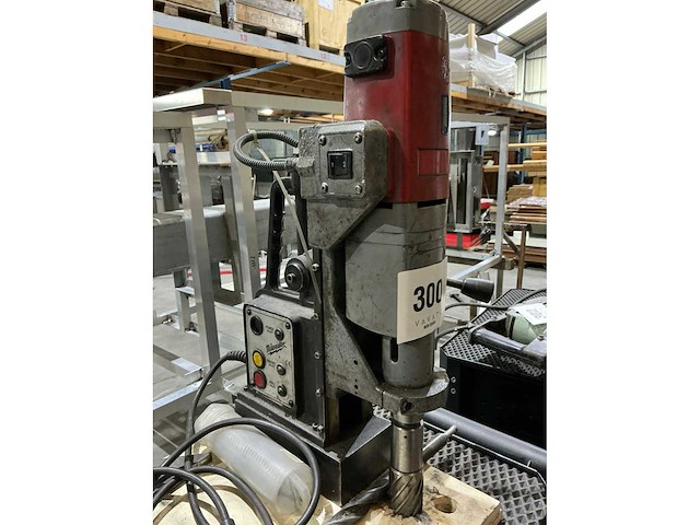 Milwaukee md4-85 kernboormachine - afbeelding 2 van  4