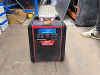 Milwaukee werfradio - afbeelding 1 van  4
