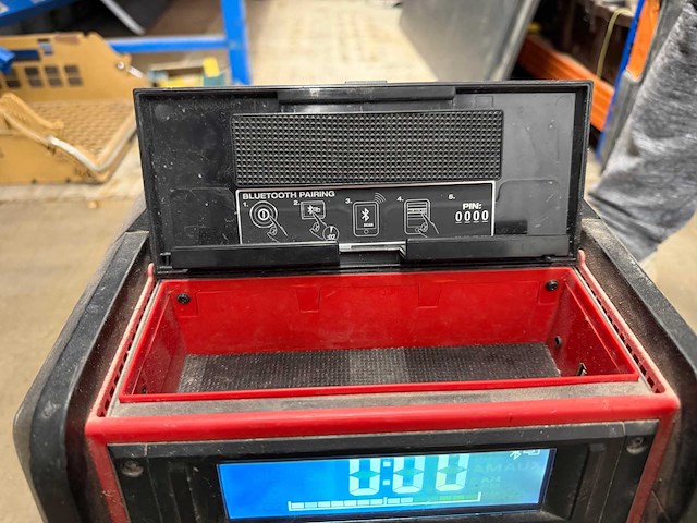 Milwaukee werfradio - afbeelding 2 van  4