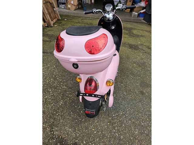 Minerva - elektrische brommer - afbeelding 6 van  7