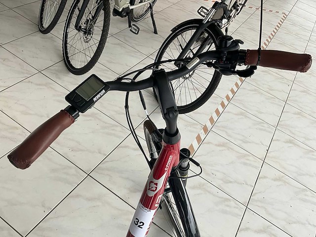 Minerva elektrische fiets demo - afbeelding 5 van  7