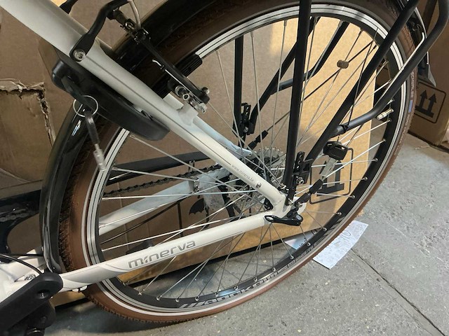 Minerva estrel lady 28" elektrische fiets ongebruikt (2x) - afbeelding 7 van  8