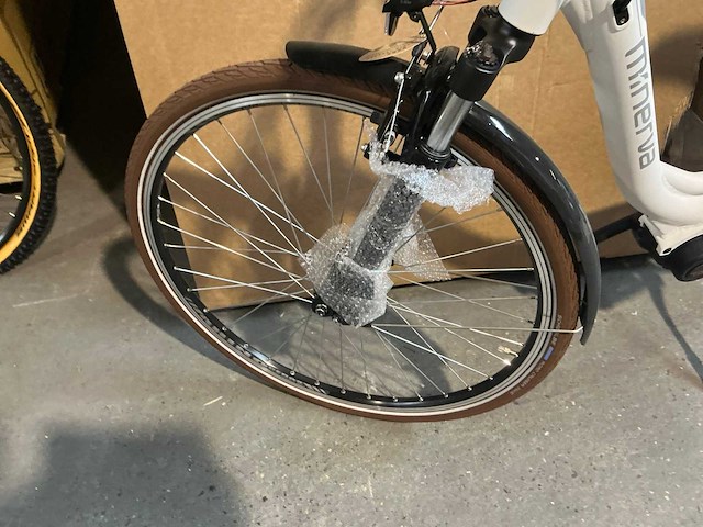 Minerva estrel lady 28" elektrische fiets ongebruikt (4x) - afbeelding 4 van  8