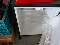 Mini bar + mini koelkast coca cola - - afbeelding 2 van  5