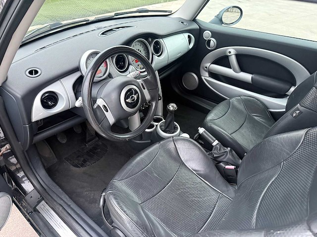 Mini cooper - 2002 - r53 - personenauto - afbeelding 11 van  22