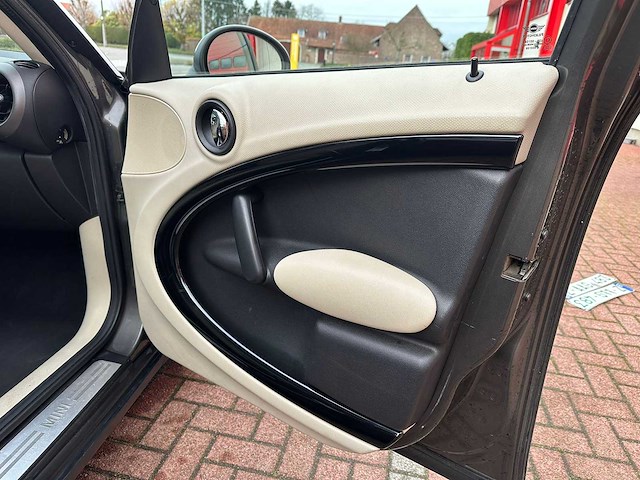 Mini cooper - 2012 - countryman - personenauto - afbeelding 8 van  31