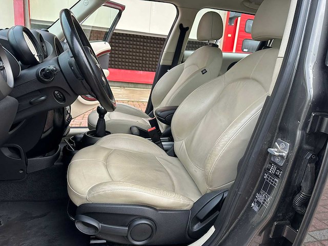 Mini cooper - 2012 - countryman - personenauto - afbeelding 13 van  31