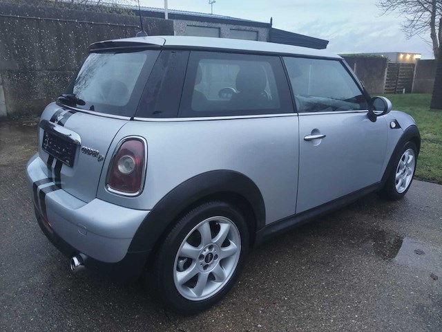 Mini cooper - cooper d - mini-n - car - 2009 - afbeelding 6 van  13