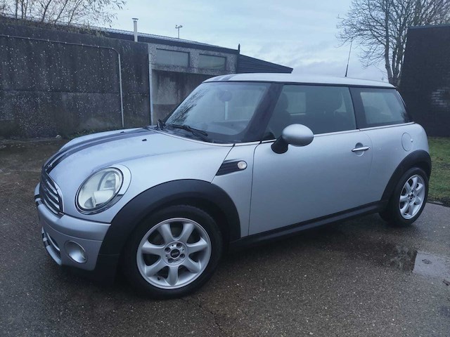 Mini cooper - cooper d - mini-n - car - 2009 - afbeelding 6 van  13