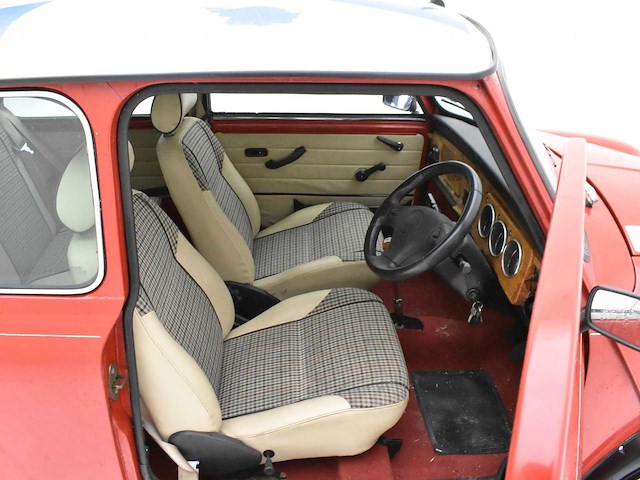 Mini cooper 1.3 mpi - afbeelding 13 van  39