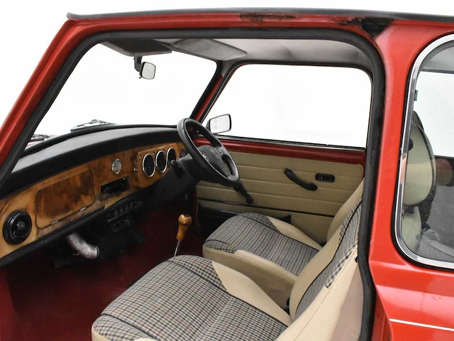 Mini cooper 1.3mpi - afbeelding 17 van  39