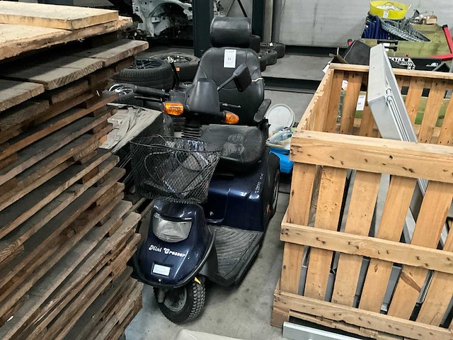 Mini crosser e-scooter voor mindervalide - afbeelding 1 van  3