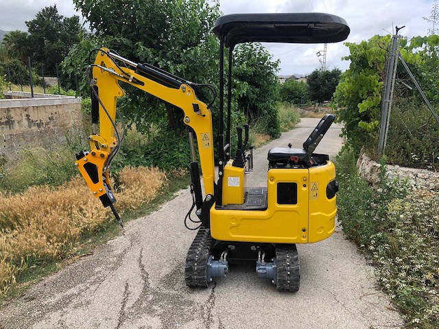 Mini excavator - afbeelding 2 van  6