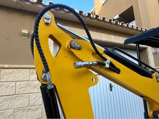 Mini excavator - afbeelding 4 van  6